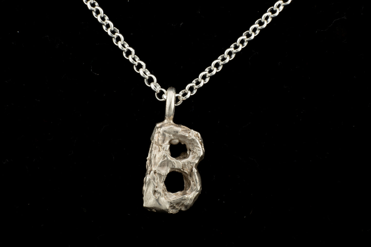 Colgante B