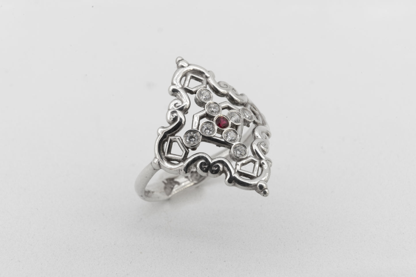 Anillo Creu Mallorquina JVP Rococó 1.0 Circonitas Blancas y Roja